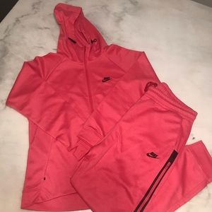 nike sweatsuit womens cheap